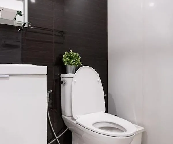 U2 Large 2 Bedrooms 100m To Bts Station Apartment Bangkok