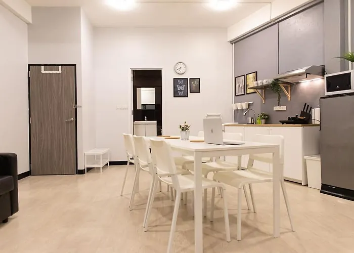 U2 Large 2 Bedrooms 100m To Bts Station Bangkok