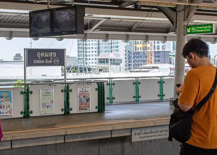 U2 Large 2 Bedrooms 100m To Bts Station